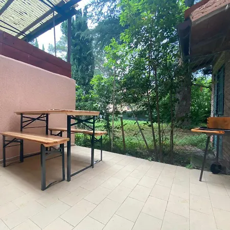 Robhouse בית הארחה